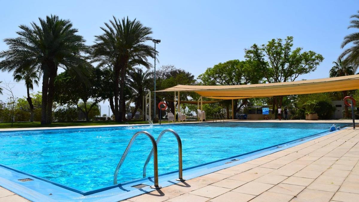 Hotel כפר נופש קלי"ה ים המלח Kalia Esterno foto