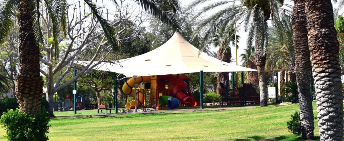 Hotel כפר נופש קלי"ה ים המלח Kalia Esterno foto