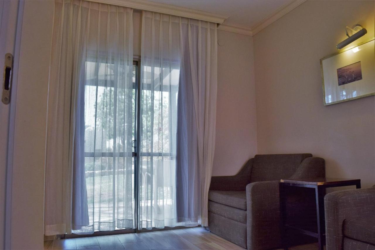 Hotel כפר נופש קלי"ה ים המלח Kalia Esterno foto