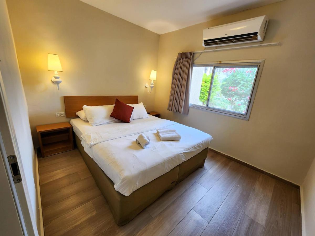 Hotel כפר נופש קלי"ה ים המלח Kalia Esterno foto