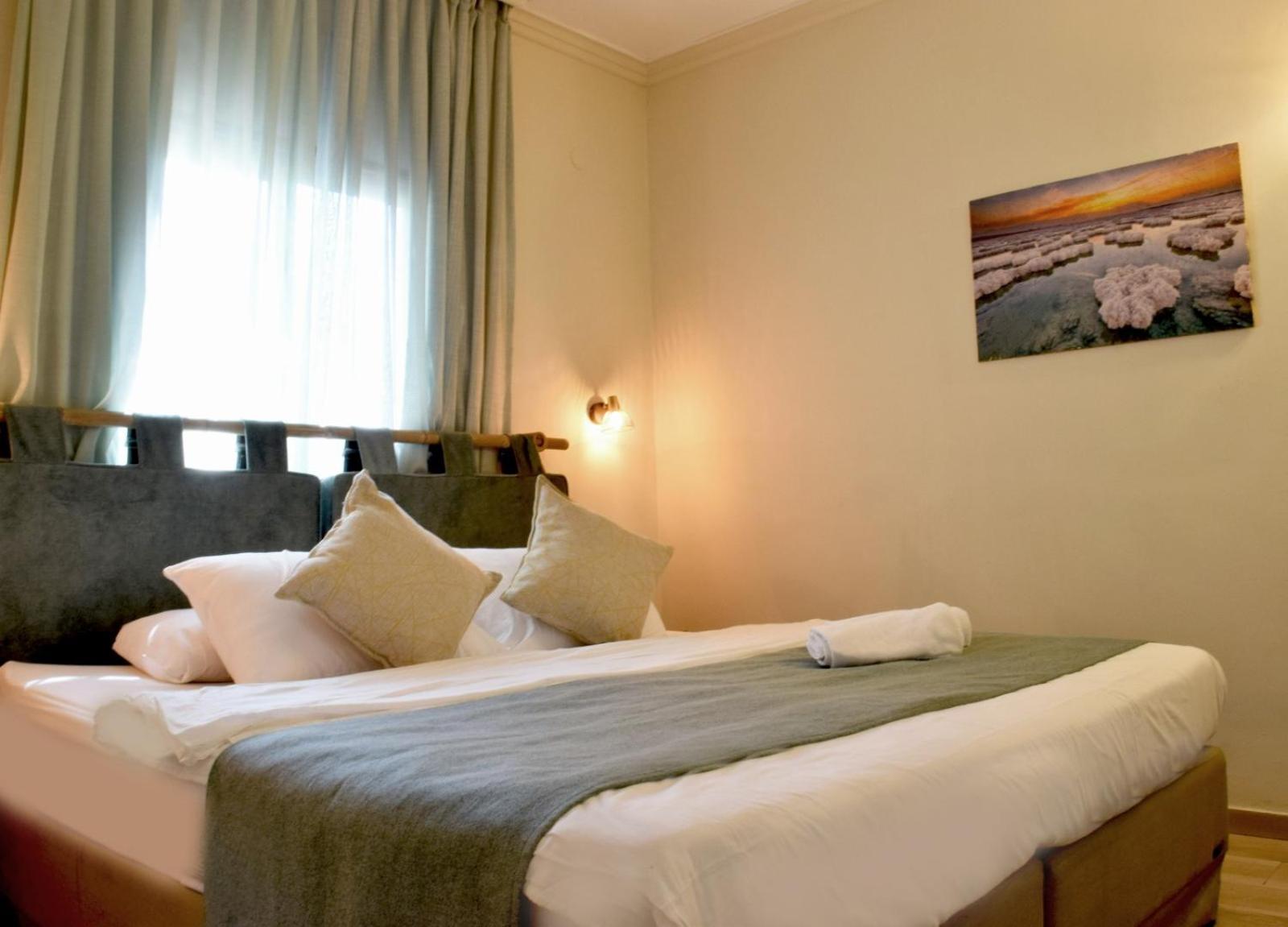 Hotel כפר נופש קלי"ה ים המלח Kalia Esterno foto